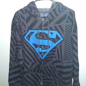 DC Comics Shirts - SUPERMAN HOODIE - Zip-Up Sweatshirt - Comic Logo DC Comics Shirts - SUPERMAN HOODIE - Zip-Up Sweatshirt - Comic Logo